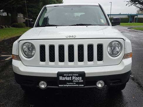 Used 2014 Jeep Patriot Limited w/ Sun/Sound Group image 9