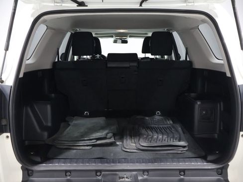 Used 2013 Toyota 4Runner SR5 image 19