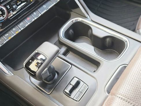 Used 2025 GMC Sierra 1500 Denali image 25