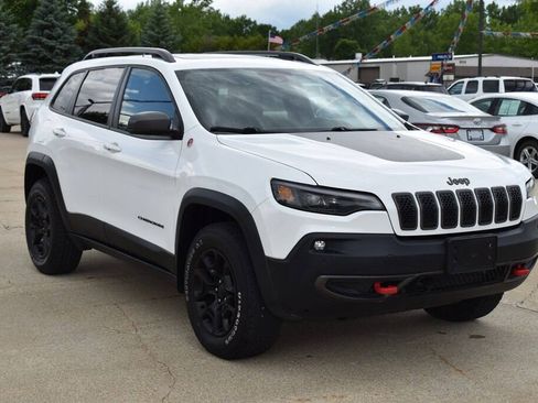 Used 2019 Jeep Cherokee Trailhawk AWD/4WD image 1