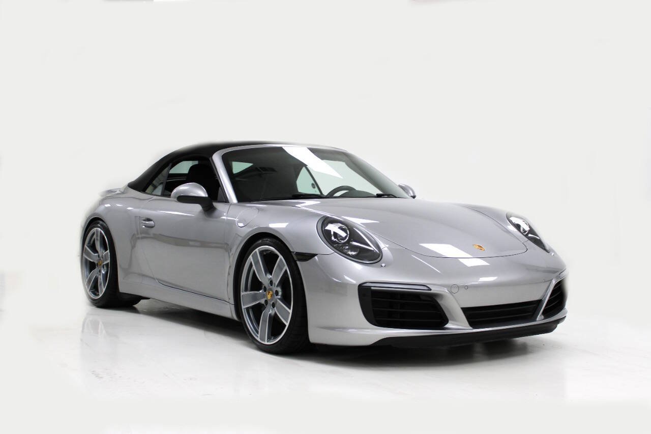 Used 2017 Porsche 911 Carrera image 2