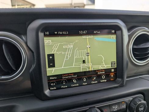 Used 2023 Jeep Wrangler Sahara image 3