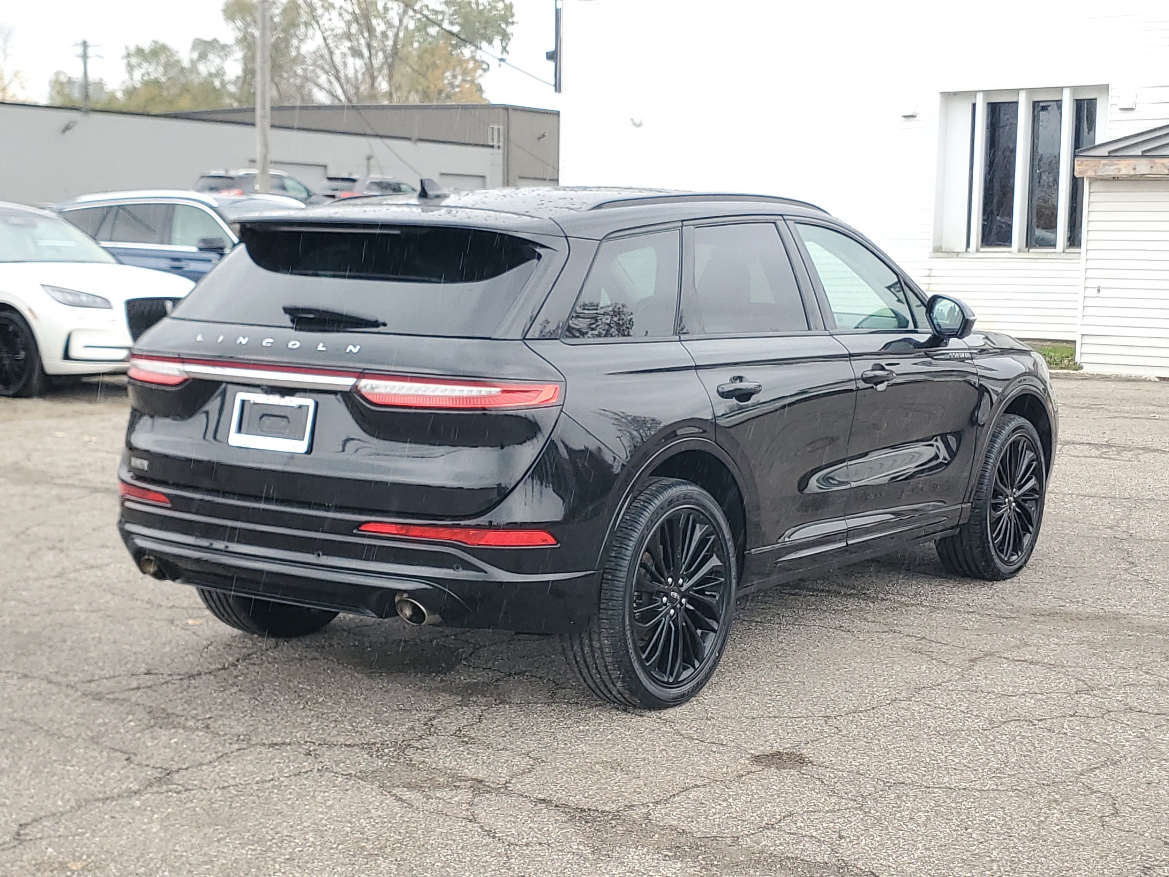 Certified 2024 Lincoln Corsair Reserve w/ Equipment Group 201A AWD/4WD image 6