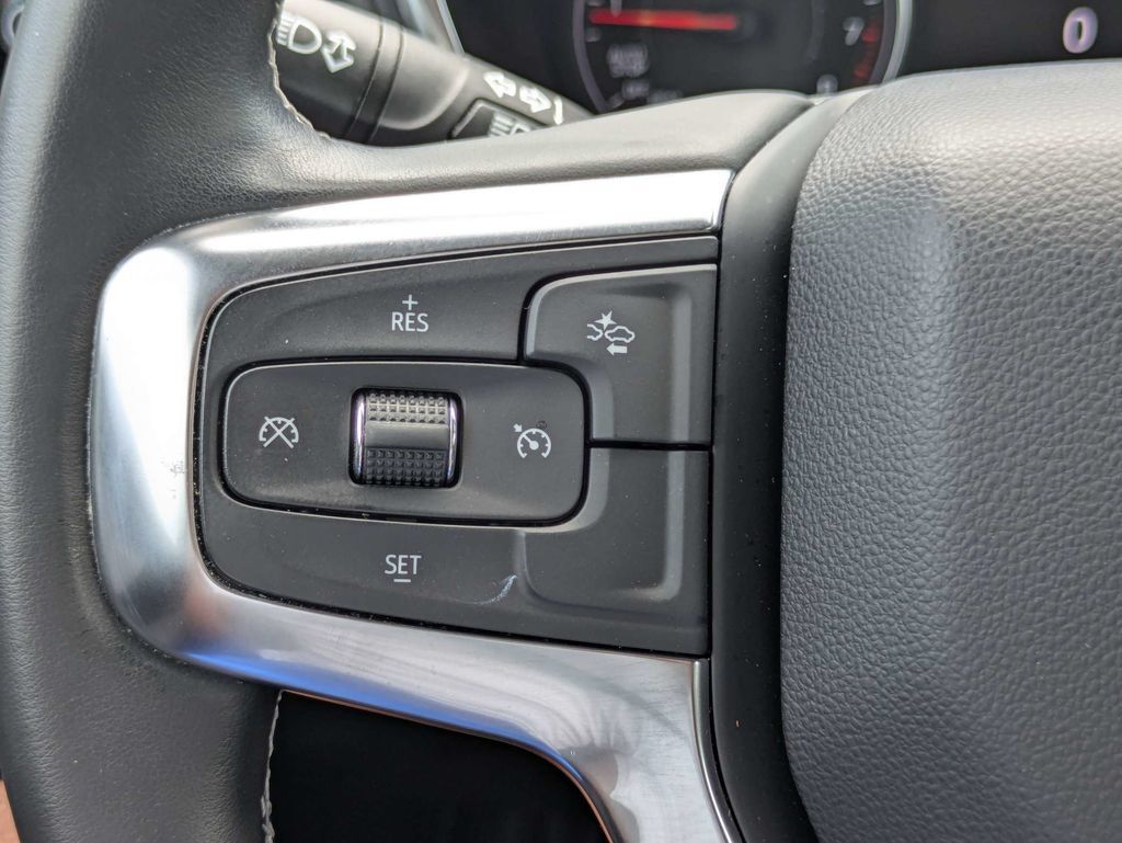Used 2024 Chevrolet Blazer LT w/ Midnight/Sport Edition FWD image 26