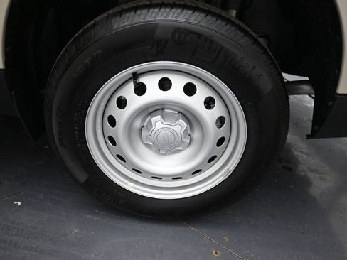 New 2025 Ford Maverick XL w/ 4K Tow Package image 33