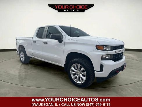 Used 2019 Chevrolet Silverado 1500 Custom w/ Custom Convenience Package AWD/4WD image 7