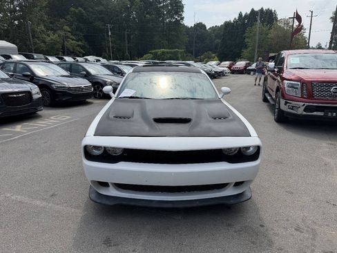 Used 2012 Dodge Challenger R/T RWD image 2