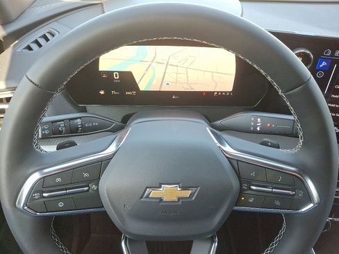 New 2025 Chevrolet Traverse LT w/ Driver Confidence Package image 20