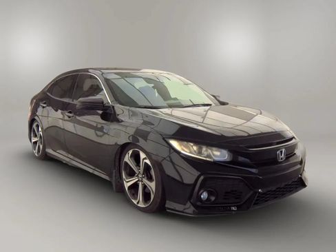 Used 2018 Honda Civic EX image 4