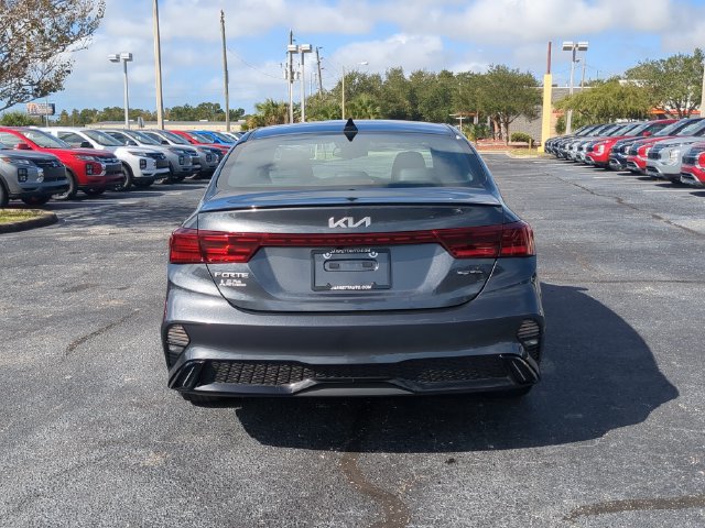 Used 2024 Kia Forte GT-Line FWD image 6