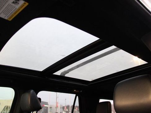 Used 2021 Ford Expedition Limited image 21