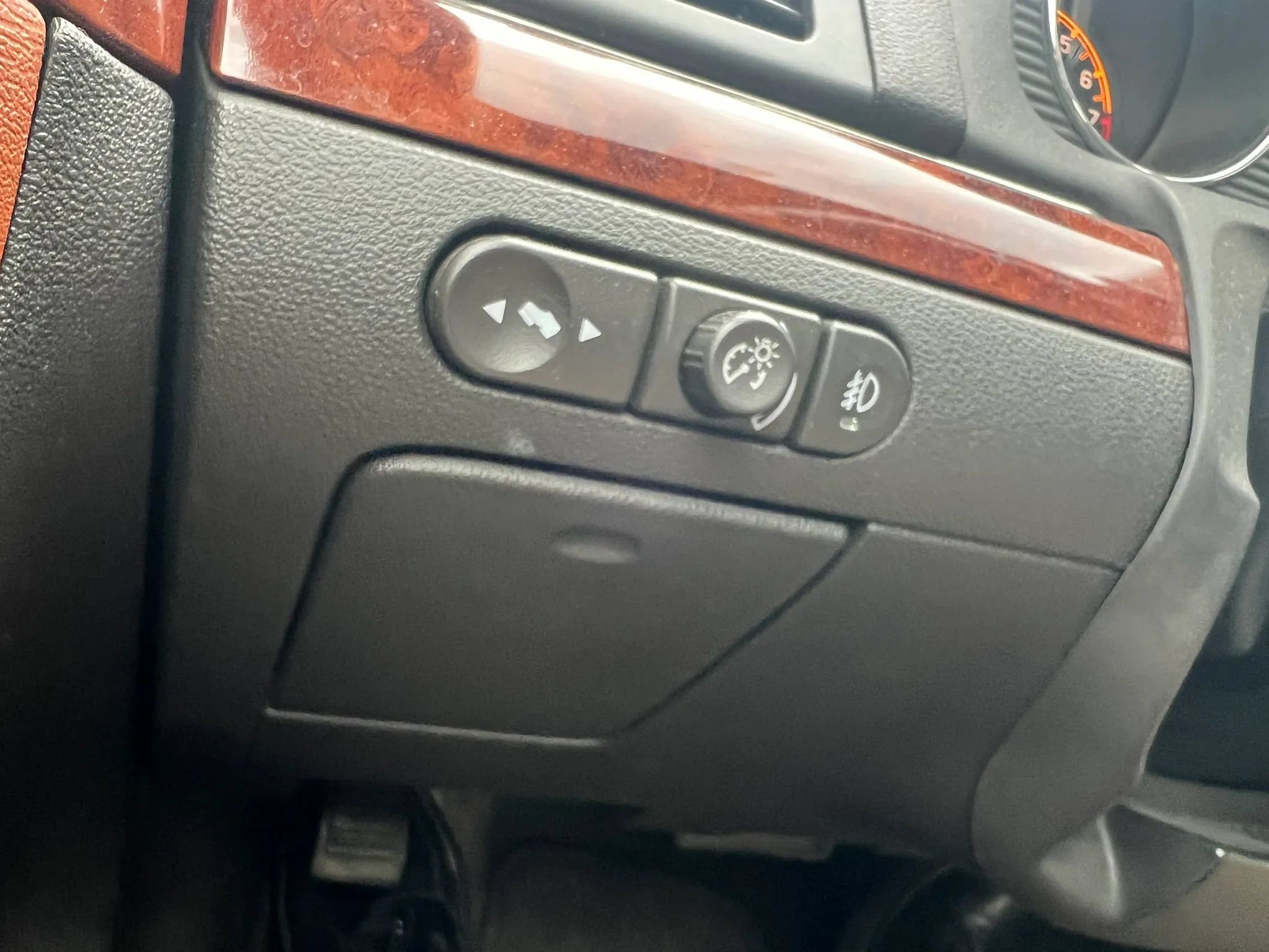 Used 2007 Saturn Aura XR w/ Premium Trim Pkg FWD image 35