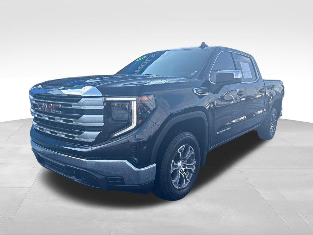 Used 2024 GMC Sierra 1500 SLE w/ Preferred Package AWD/4WD image 2