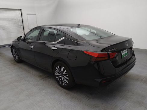Used 2024 Nissan Altima 2.5 SV image 5