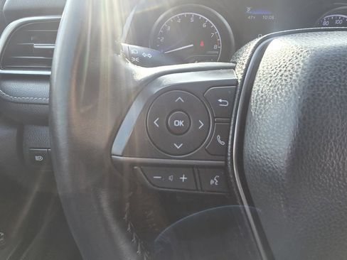 Used 2024 Toyota Camry SE image 20