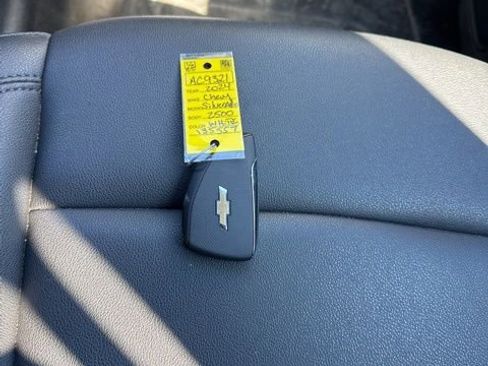 Used 2024 Chevrolet Silverado 2500 W/T w/ WT Convenience Package image 17