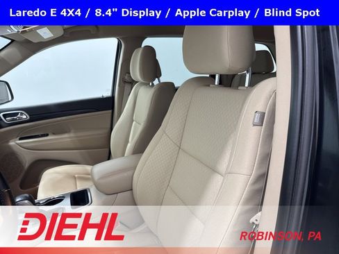 Used 2022 Jeep Grand Cherokee Laredo E image 18