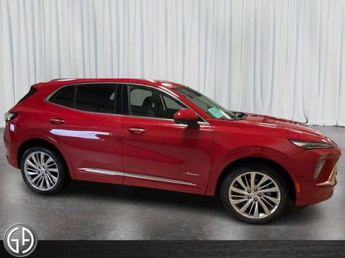 New 2025 Buick Envision Avenir image 3