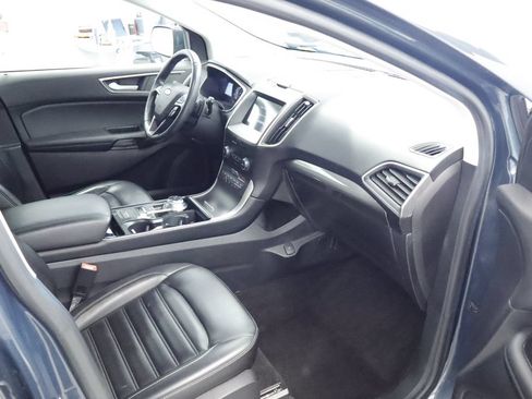 Used 2019 Ford Edge SEL w/ Equipment Group 201A AWD/4WD image 16