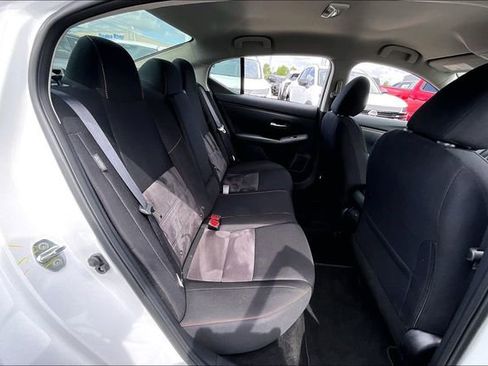 Certified 2025 Nissan Sentra SR w/ Lighting Package FWD image 22