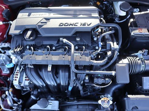 New 2025 Hyundai Elantra Limited image 6