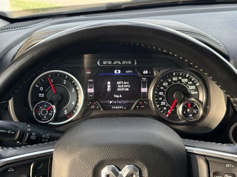 Used 2022 RAM 1500 Laramie AWD/4WD image 35