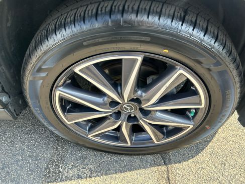 Used 2018 MAZDA CX-5 Touring w/ Preferred Equipment Package AWD/4WD image 9