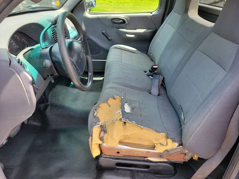 Used 2002 Ford F150 2WD Regular Cab image 4
