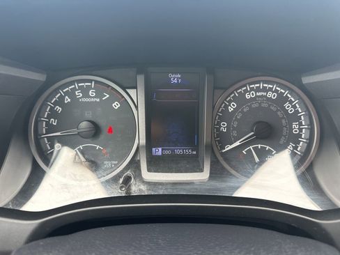Used 2017 Toyota Tacoma TRD Off-Road w/ Tow Package AWD/4WD image 27