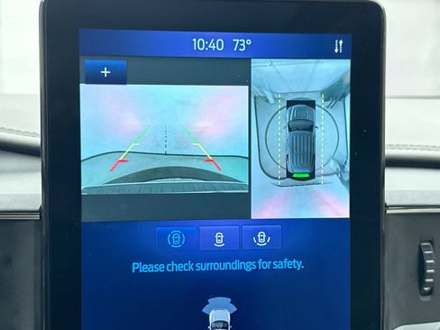 Used 2021 Ford Explorer Platinum w/ Equipment Group 601A AWD/4WD image 16