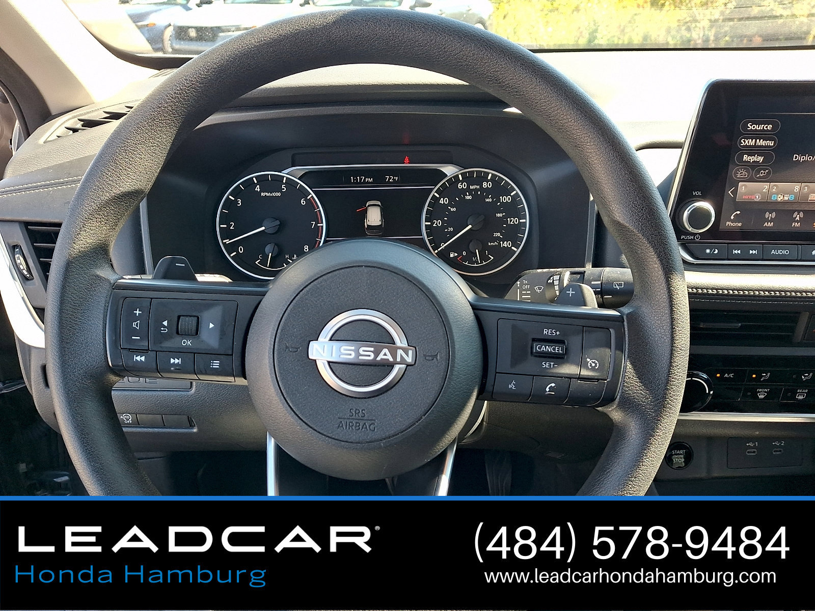 Used 2024 Nissan Rogue S AWD/4WD image 18