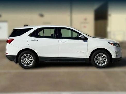 Used 2018 Chevrolet Equinox LS w/ LPO, Protection Package image 9