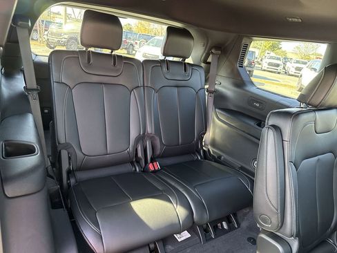 New 2025 Jeep Grand Cherokee L Limited w/ Trailer Tow Package image 28