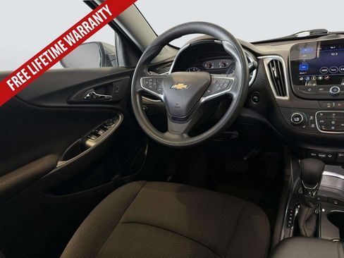Used 2024 Chevrolet Malibu LT FWD image 25