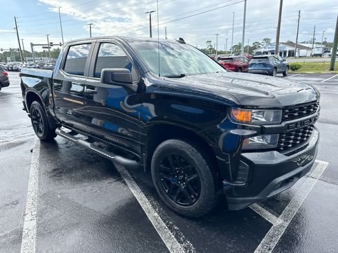 Used 2021 Chevrolet Silverado 1500 Custom w/ Rally Edition AWD/4WD image 2