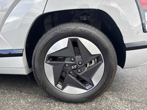 Used 2024 Hyundai Kona Limited image 5