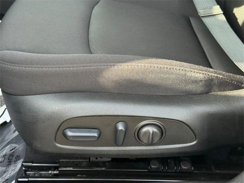 Used 2023 Chevrolet Malibu LT image 19