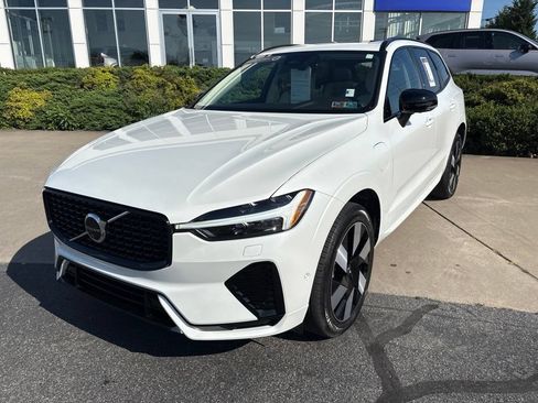 Certified 2025 Volvo XC60 T8 Plus w/ Protection Package Premier AWD/4WD image 3