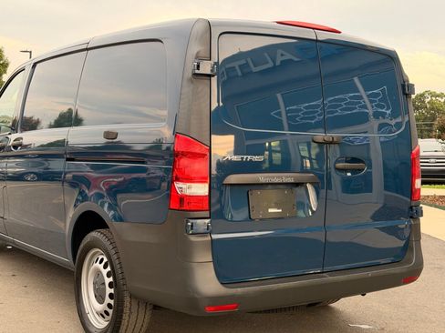 Used 2019 Mercedes-Benz Metris image 4