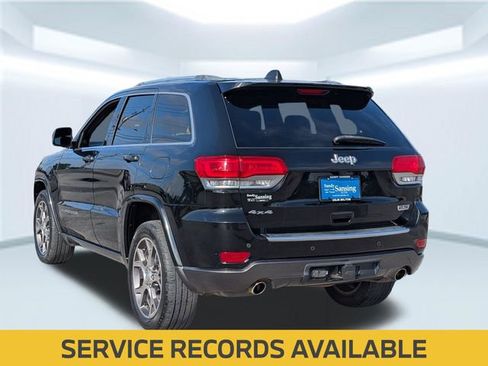 Used 2018 Jeep Grand Cherokee Limited AWD/4WD image 3