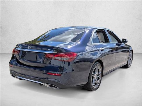 Certified 2022 Mercedes-Benz E 350 4MATIC Sedan image 5