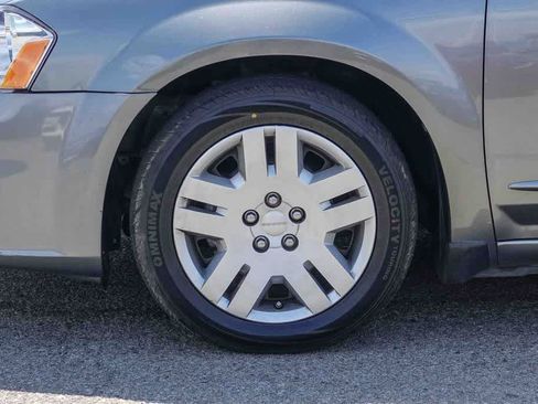 Used 2012 Dodge Avenger SE FWD image 10
