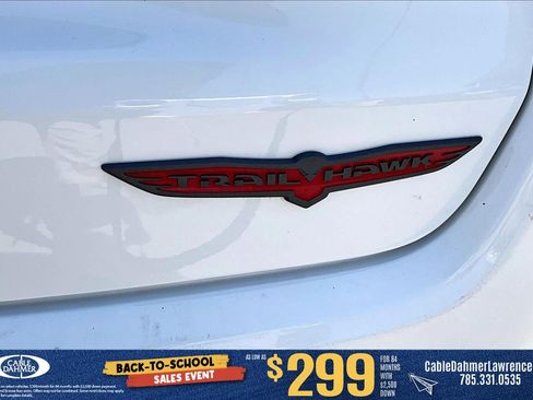 Used 2025 Jeep Compass Trailhawk AWD/4WD image 22
