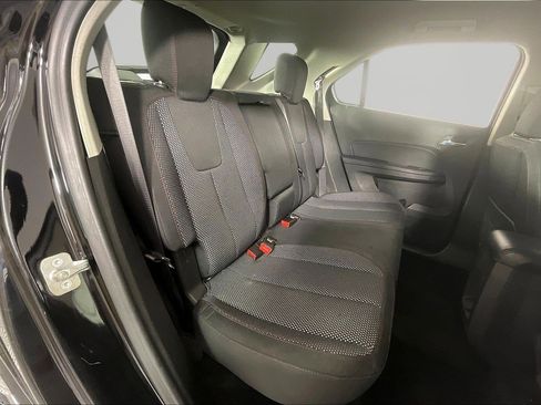 Used 2017 Chevrolet Equinox LS image 24