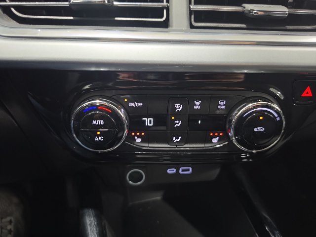 Used 2024 Chevrolet Trax LT w/ Driver Confidence Package FWD image 10