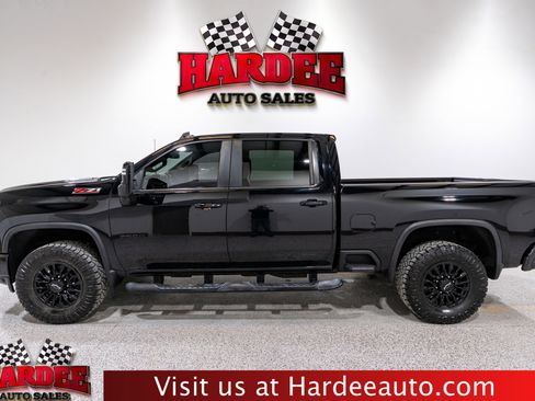 Used 2022 Chevrolet Silverado 2500 LTZ w/ LTZ Plus Package AWD/4WD image 1