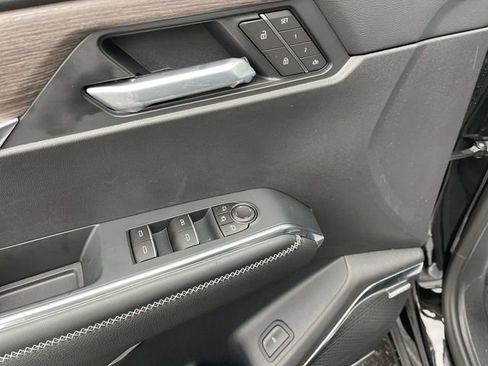 New 2026 GMC Acadia Denali w/ Super Cruise Package image 13