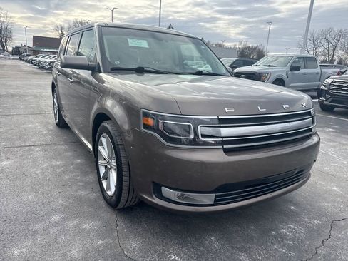 Used 2019 Ford Flex Limited image 4