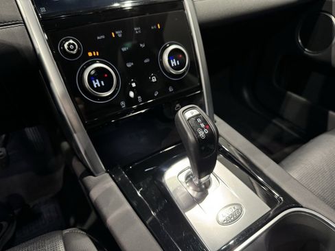 Used 2023 Land Rover Discovery Sport S image 15