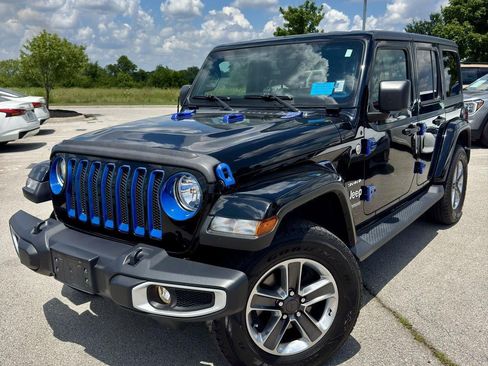 Used 2019 Jeep Wrangler Unlimited Sahara AWD/4WD image 1